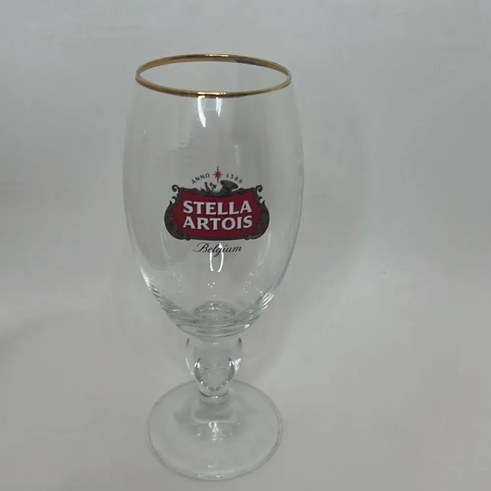 Stella Artois Belgium Draft  Ale Lager Beer 16 Ounces Red Gold Trimmed G…